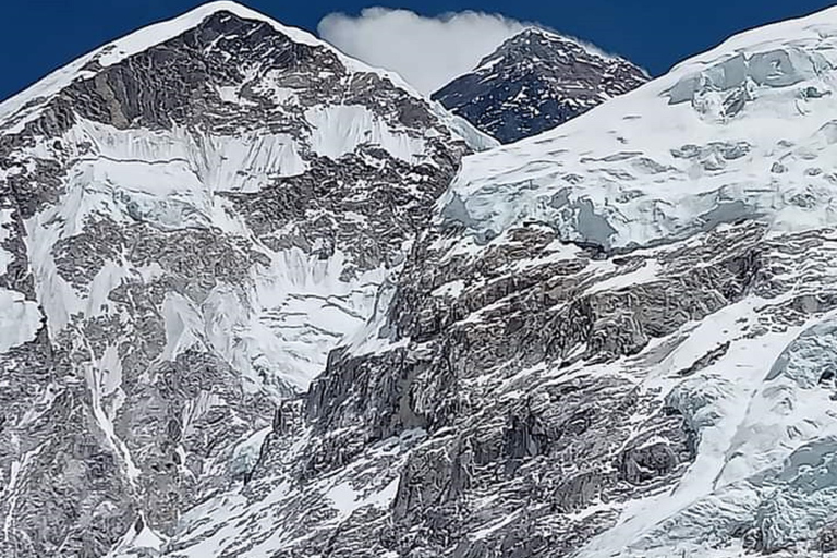 Da Kathmandu: trekking di 11 giorni al Campo Base dell&#039;Everest con guidaKathmandu: trekking guidato di 11 giorni al campo base dell&#039;Everest con i pasti