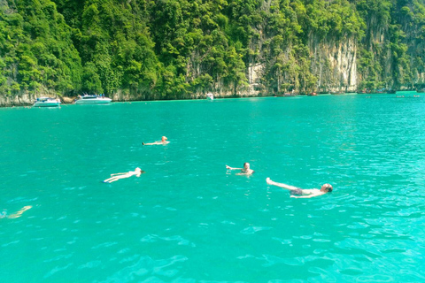 Khao Lak: Phi Phi Island, Maya Beach och snorkling DagsutflyktUpphämtning från Bangsak