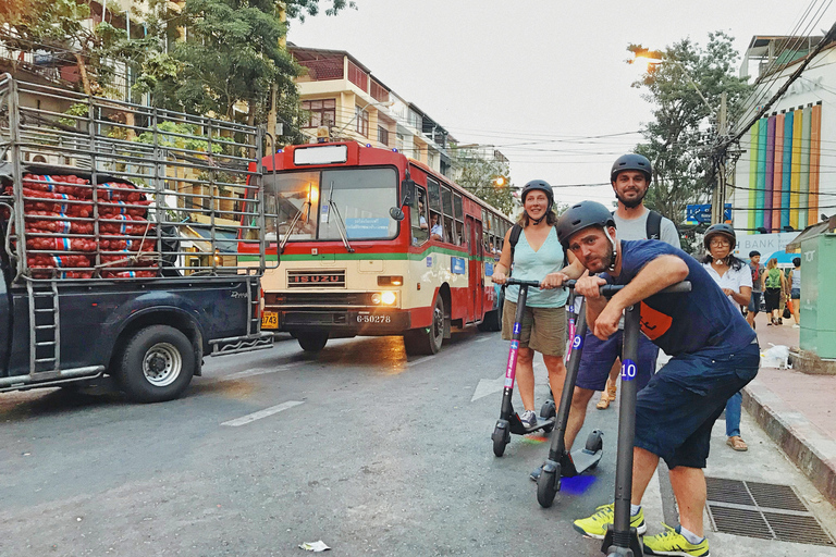 Bangkok: tour in scooter elettrico di Street Art di Chinatown