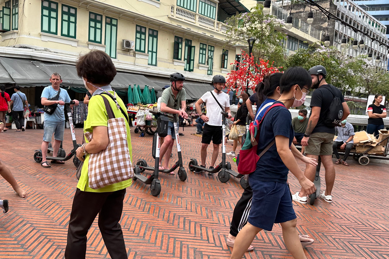 Bangkok: Street Art E-Scooter Tour durch Chinatown