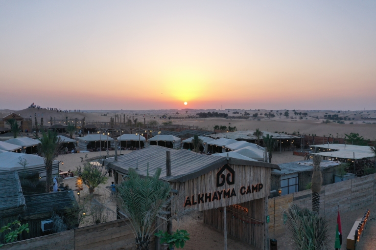 Experiencia en tienda en safari en el desierto de DubáiDesierto y experiencia VIP de 1 día en campamento de lujo