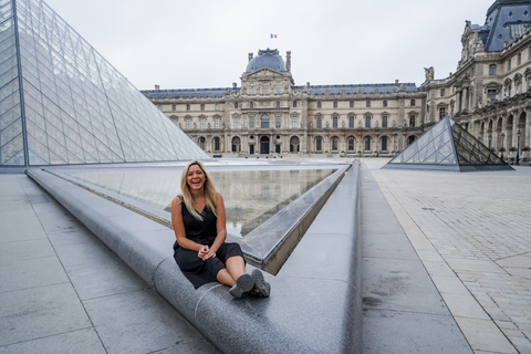 Paris: Semi-Private Tour of the Louvre Museum and Mona Lisa