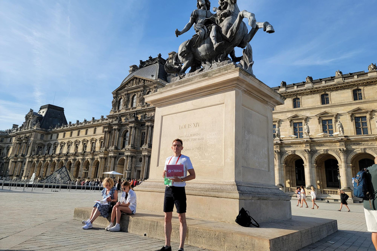 Paris: Semi-Private Tour of the Louvre Museum and Mona Lisa