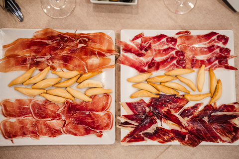 Jamón, Cheese and Wine Experience near Sagrada Familia Barcelona: Jamon, Cheese, and Wine Tasting Experience