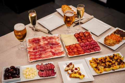 Barcelona: Jamon Iberico Tasting Experience with Cava