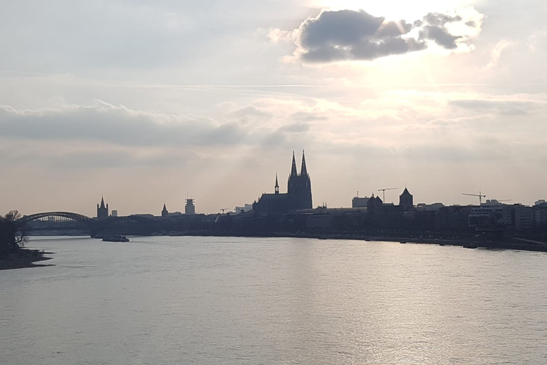 Cologne : Tour panoramique guidé en E-Bike