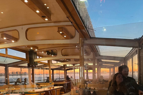 纽约香槟、奶酪、鱼子酱与观光巡游纽约市：香槟和奶酪搭配巡游