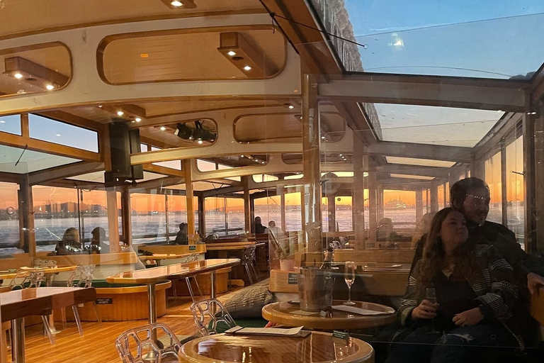 纽约香槟、奶酪、鱼子酱与观光巡游纽约市：香槟和奶酪搭配巡游