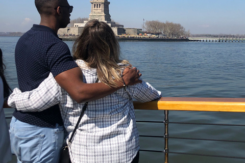 纽约香槟、奶酪、鱼子酱与观光巡游纽约市：香槟和奶酪搭配巡游