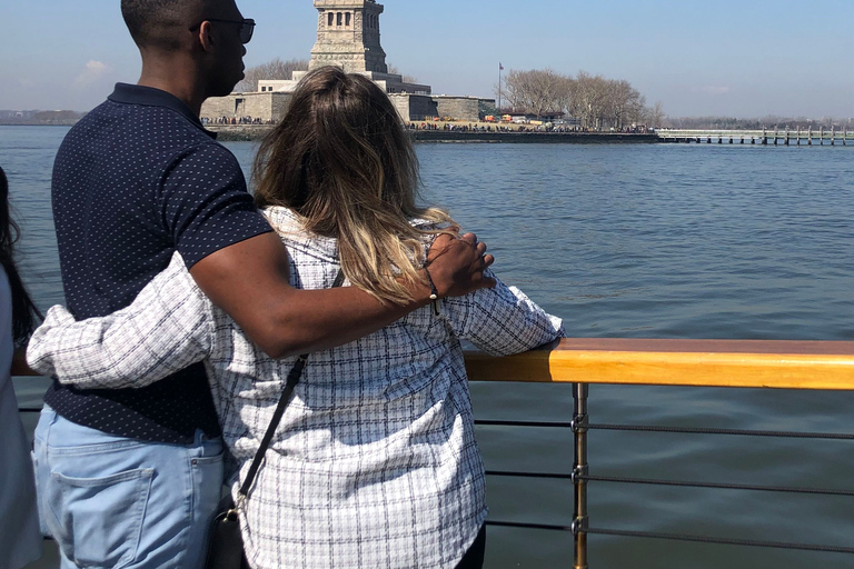 纽约香槟、奶酪、鱼子酱与观光巡游纽约市：香槟和奶酪搭配巡游