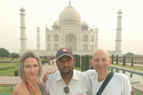 From Delhi: Private Taj Mahal and Agra Fort Day Trip by CarTransport, Driver and Guide services only