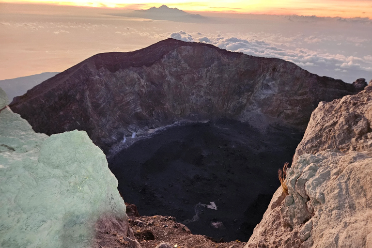 Bali: Mount Agung Summit Trek 3142 M via Edelweiss Trail Meet Up Option