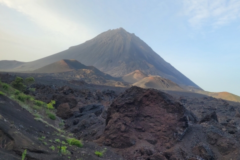 Randonnée sur le plus haut volcan, le Pico GrandeRandonnée avec transport depuis et vers Sao Filipe
