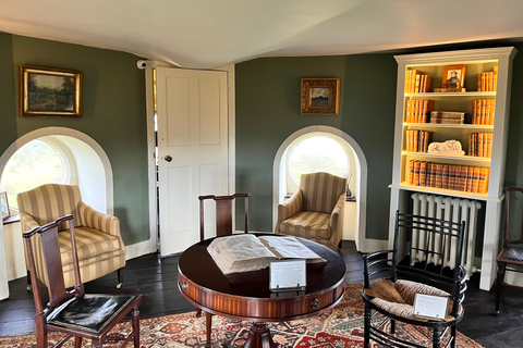 Londra: gita di gruppo nelle Cotswolds con Bourton-on-the-WaterLondra: gita in piccolo gruppo nelle Cotswolds con Bourton-on-the-Water