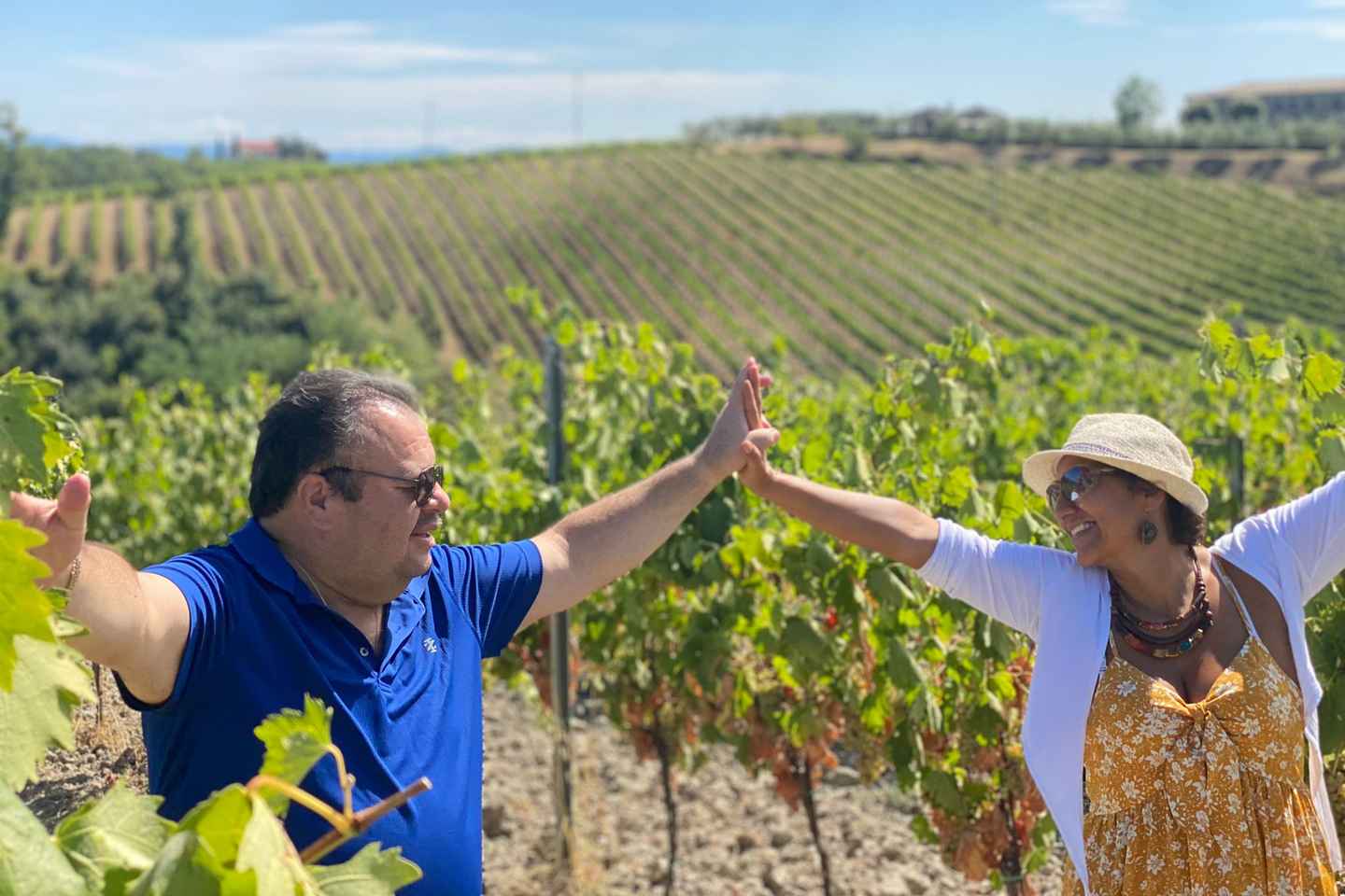 토스카나 베스파 와인 투어: 점심과 와인 시음