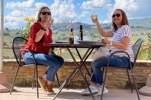 VESPA-rit, wijnmakerij, eten Wijnproeverijen, middeleeuwse dorpjes ...Florence: Toscaanse wijntour met driegangenlunch per Vespa