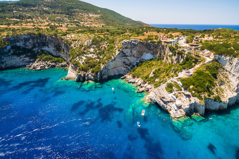 Crucero por Zante hasta las Cuevas Azules y la Playa del Naufragio Parada fotográficaDesde Cefalonia Cuevas Azules, Playa de Navagio y Crucero por Zante