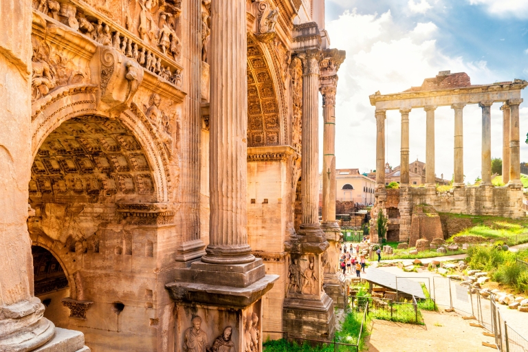 Roma: tour de gladiadores del Coliseo para niños y familiasTour familiar por la tarde en italiano