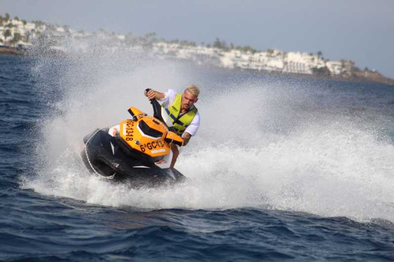 Puerto del Carmen: Alquiler de moto acuática individual o doble