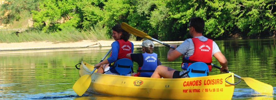 Depuis Vitrac : Location de canoës sur la Dordogne