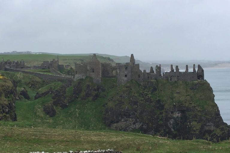 Game of Thrones &amp; Giant&#039;s Causeway: Guidad tur från Belfast