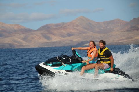 Playa Blanca: escursione in moto d'acqua di 40 minuti a Marina Rubicón