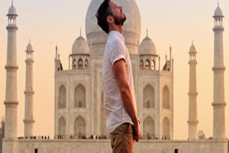 LGB-TQ Friendly Taj Mahal Prywatna wycieczka z DelhiPrywatna wycieczka Taj Mahal przyjazna LGBT-Q z Delhi