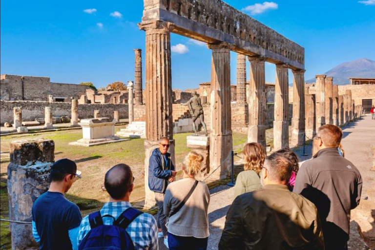 Vanuit Rome: dagtocht naar Pompeii en Sorrento in een kleine groep