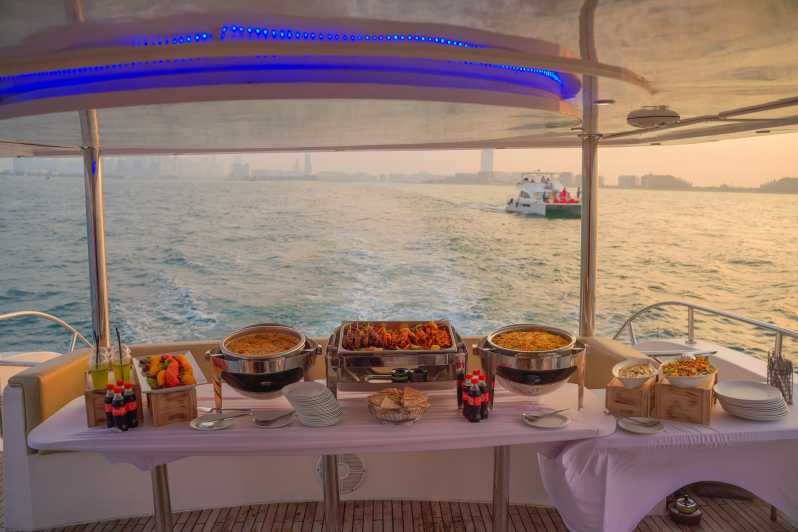 Dubai: Marina Yacht Cruise with Breakfast, Lunch, or Dinner | GetYourGuide