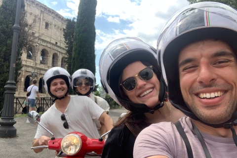 Rome: privé begeleide Vespa-tour met optionele chauffeurVespa met stuurprogramma