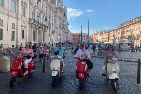 Rome : visite guidée privée en Vespa avec chauffeur en optionAuto-conduite 2 personnes par vespa