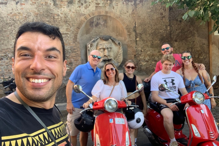 Rome: Private Guided Vespa Tour with Optional Driver Vespa with Driver