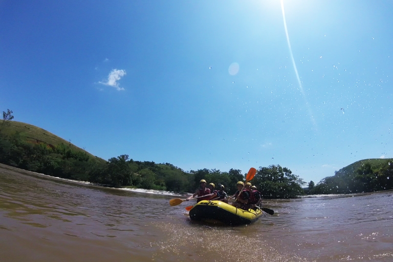 Rio de Janeiro : Visite guidée en rafting sur la rivièreRio de Janeiro : Excursion guidée en rafting - Groupe partagé