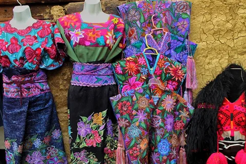 San Cristóbal: Indigenous Communities&CityTour English Guide