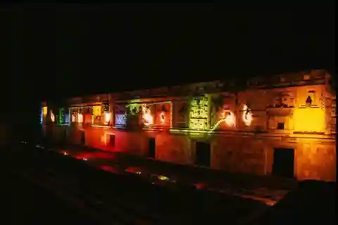 Depuis Mérida : Ecos de Uxmal
