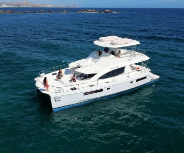 Cabo San Lucas: Luxury Catamaran and Snorkelling with Lunch