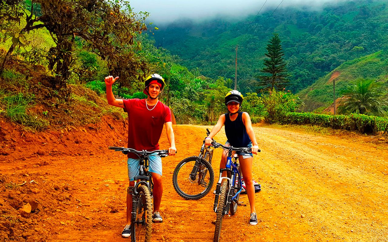 Guayaquil: Fahrradtour zu den Wasserfällen Ganztagestour