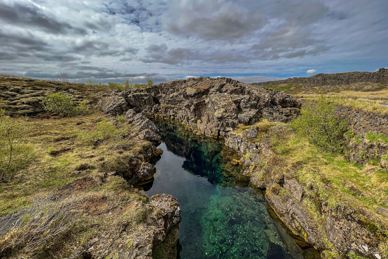 Reikiavik: Excursión de un Día al Círculo Dorado y la Laguna Secreta con Almuerzo