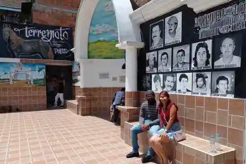 Medellín: Tour Pablo Escobar Privado com Guia Local