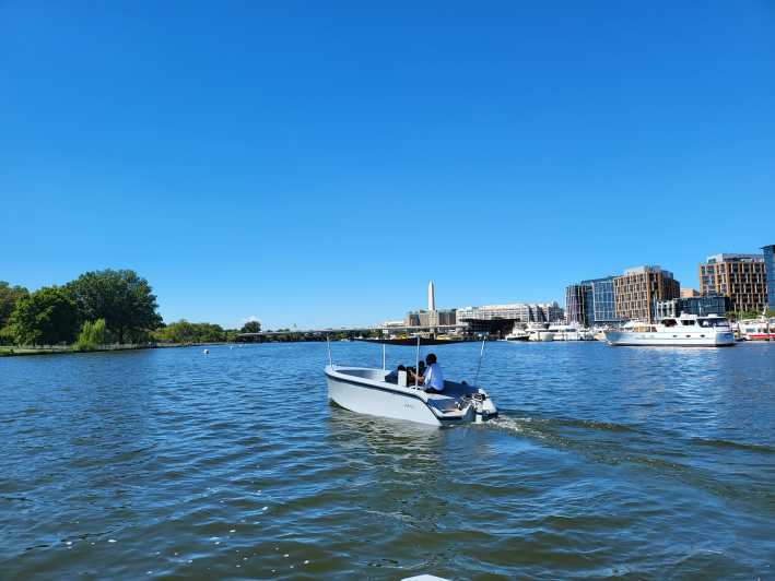 Washington DC: tour in barca a guida autonoma di The Wharf con mappa
