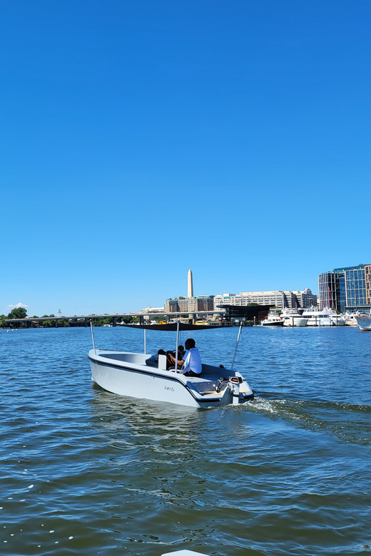 Take a boat ride along the Potomac with GoBoat U.S.A.