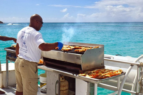 Mauricio: Excursión en catamarán a Ile Aux Cerfs con almuerzo y traslado