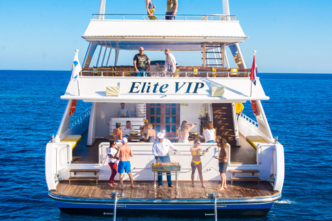 Hurghada: Crociera Elite vip con snorkeling e pranzo a buffet BBQHurghada: crociera snorkeling VIP d&#039;élite con pranzo a buffet barbecue