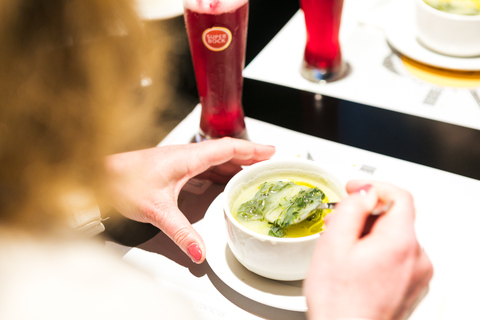 Porto: Walking Dinner Tour with Family-Owned Restaurants