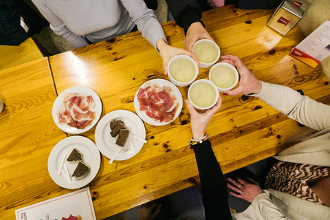 Porto: Walking Dinner Tour with Family-Owned Restaurants