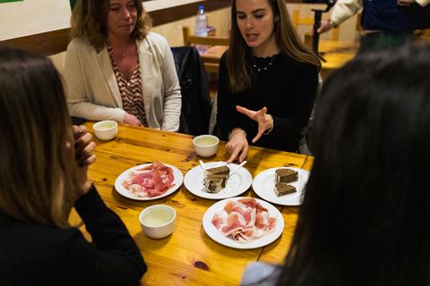 Porto: Walking Dinner Tour with Family-Owned Restaurants