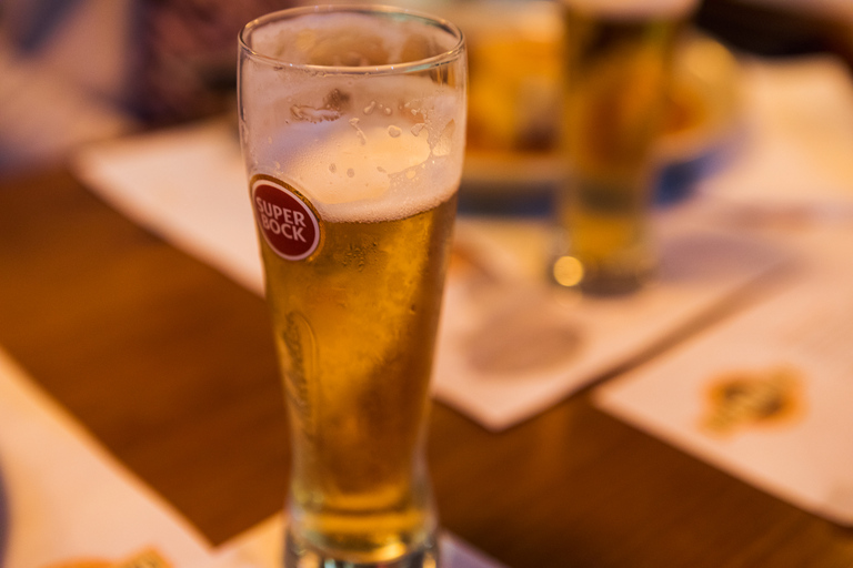 Porto: Walking Dinner Tour with Family-Owned Restaurants