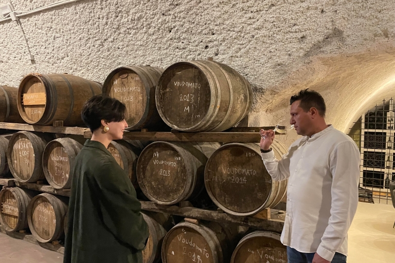 Santorini: Experiencia Privada de Vinos Magnum en 5 BodegasExperiencia de vino magnum de Santorini