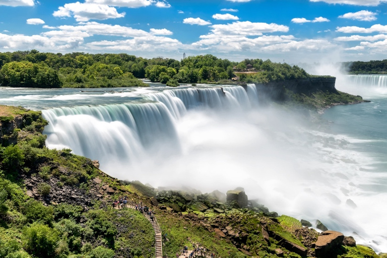 Niagara Falls, USA: Walking tour w/Cave and Maid of the Mist