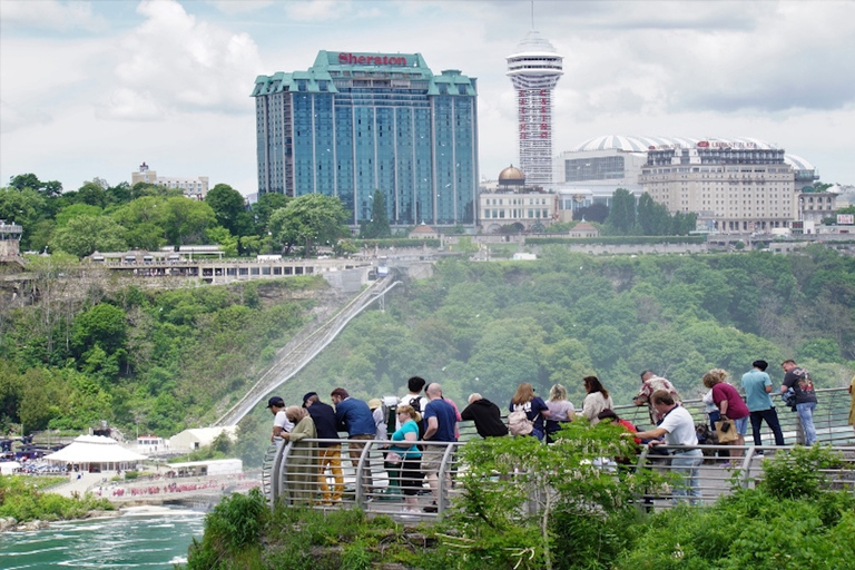 Niagara Falls, USA: Walking tour w/Cave and Maid of the Mist
